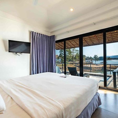 The Sanctuary Nam Ngum Beach Resort Vang Vieng Exterior foto